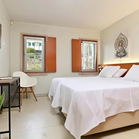Casa Das Nozes - Sintra Hills Apt 1 * Sao Martinho (Lisbon)